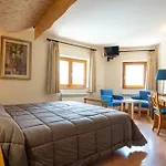 Hotel Galayos