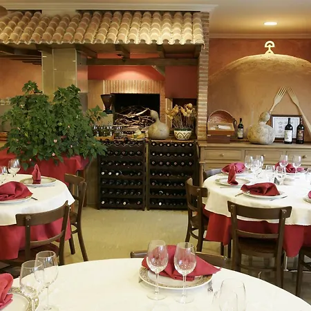 Galayos 2* Hoyos del Espino