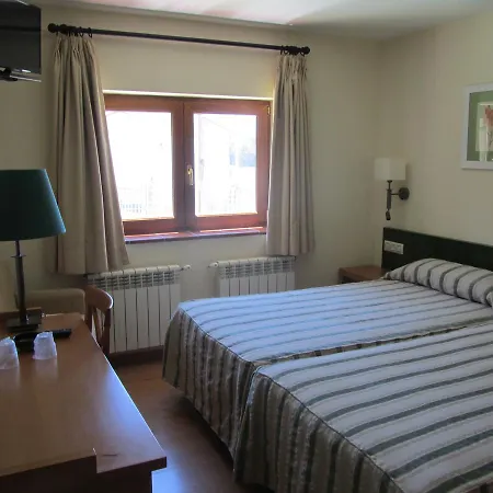 Hotel Galayos 2*