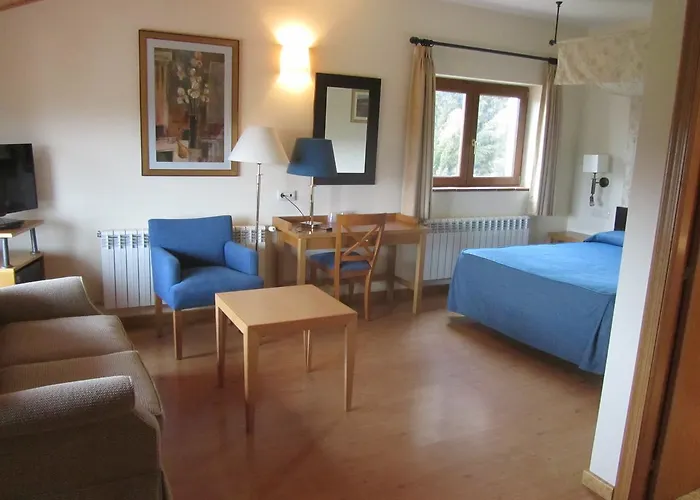 Galayos 2* Hoyos del Espino